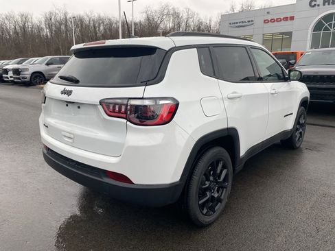 New 2026 Jeep Compass Latitude AWD/4WD image 3