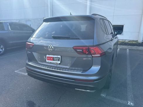 Used 2021 Volkswagen Tiguan SE R-Line image 10