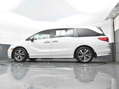 Used 2024 Honda Odyssey Touring image 31