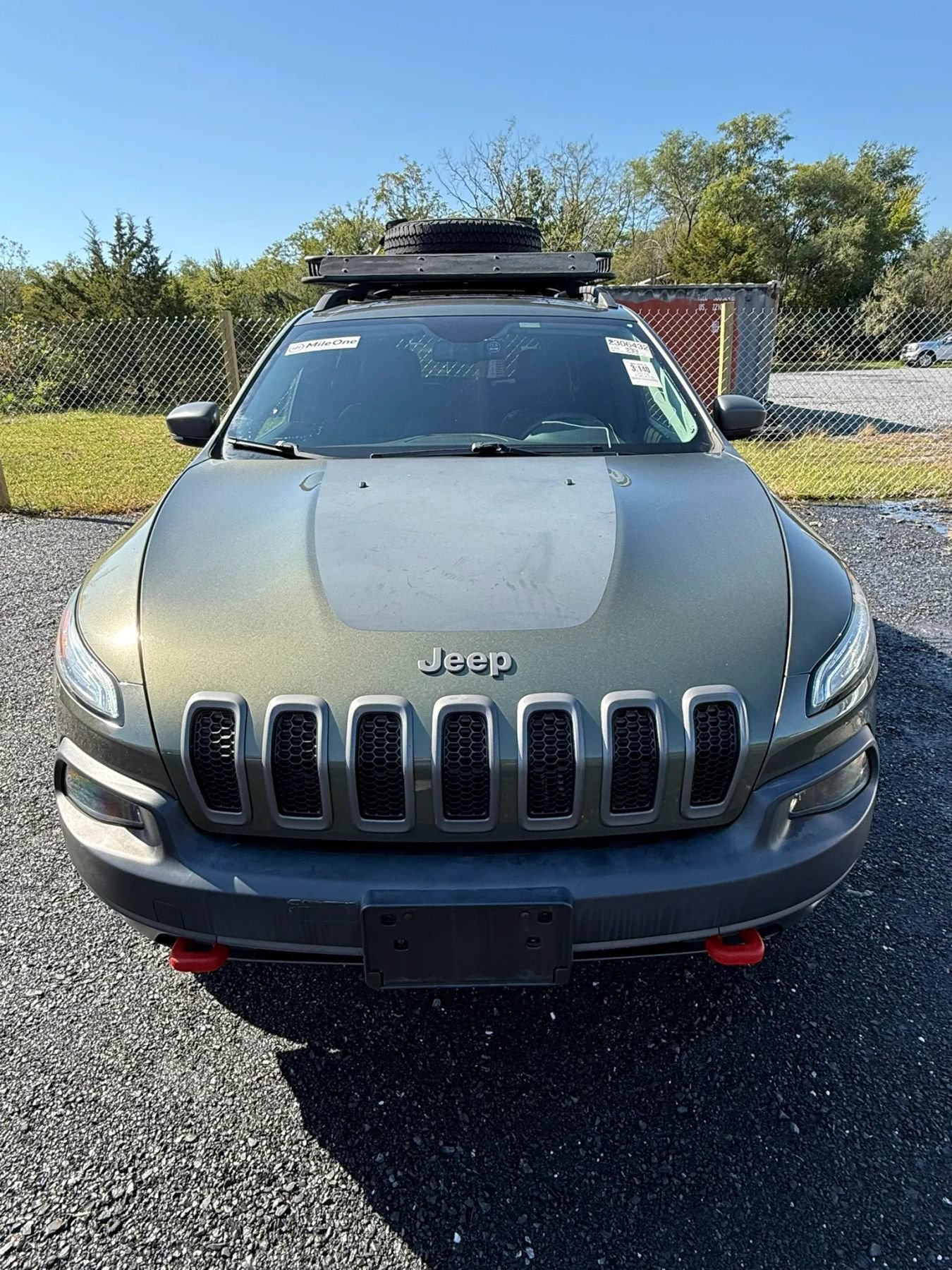 Used 2018 Jeep Cherokee Trailhawk w/ Comfort/Convenience Group AWD/4WD image 1