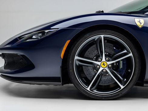 Used 2025 Ferrari 296 GTS image 32