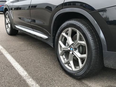 Used 2024 BMW X3 xDrive30i image 11