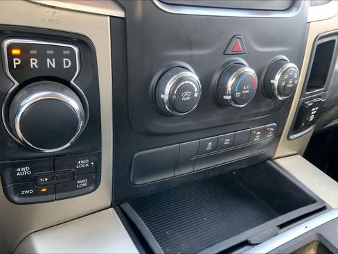 Used 2014 RAM 1500 Big Horn image 34