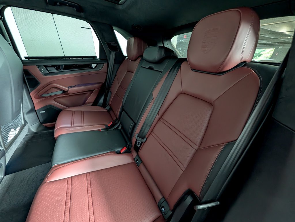 New 2026 Porsche Cayenne GTS AWD/4WD image 24