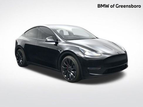 Used 2022 Tesla Model Y Performance image 1