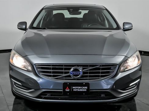 Used 2018 Volvo S60 T5 Inscription FWD image 4