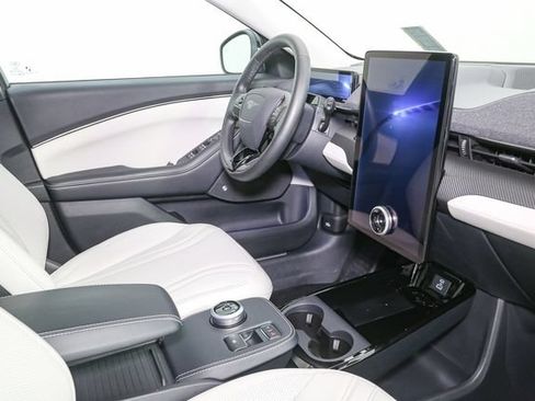 Used 2023 Ford Mustang Mach-E Premium AWD/4WD image 18