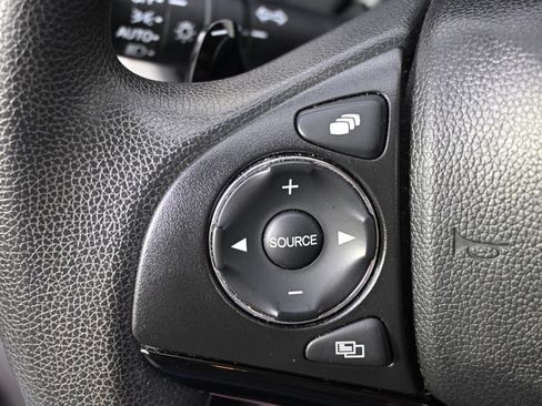 Used 2018 Honda HR-V EX image 30