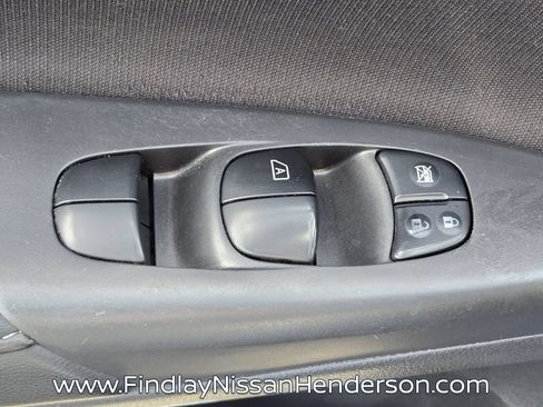 Used 2019 Nissan Sentra SV FWD image 19