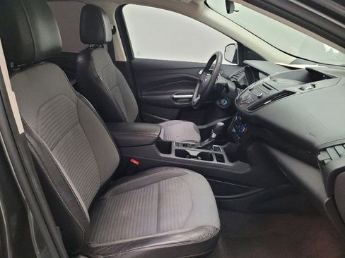 Used 2017 Ford Escape SE w/ SE Sport Appearance Package image 21