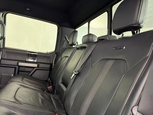 Used 2022 Ford F350 Platinum w/ FX4 Off-Road Package AWD/4WD image 30