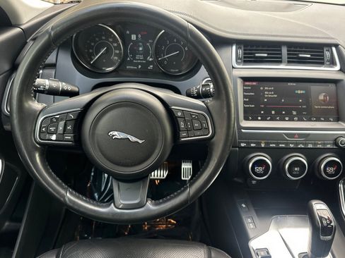 Used 2018 Jaguar E-PACE SE AWD/4WD image 18