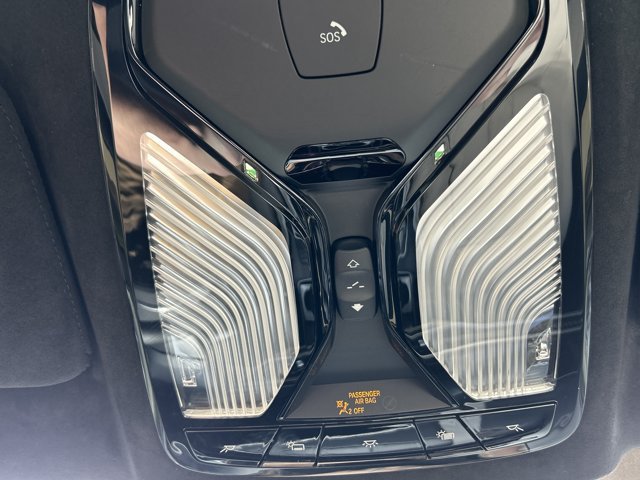 Certified 2025 BMW X7 M60i AWD/4WD image 13
