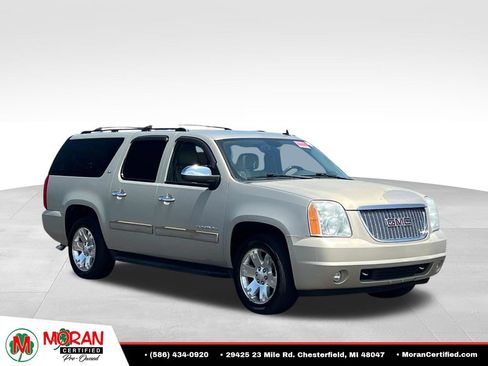 Used 2010 GMC Yukon XL SLT w/ Regional Value Package AWD/4WD image 7