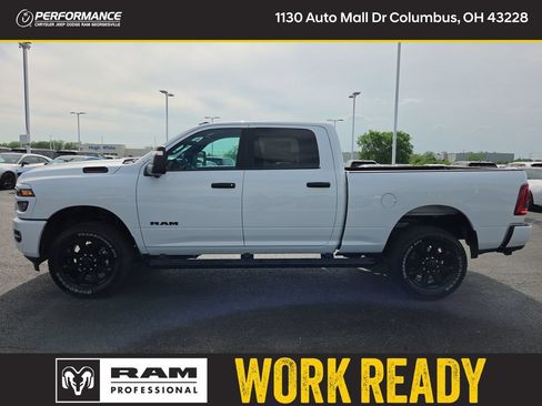 New 2026 RAM 2500 Big Horn AWD/4WD image 4