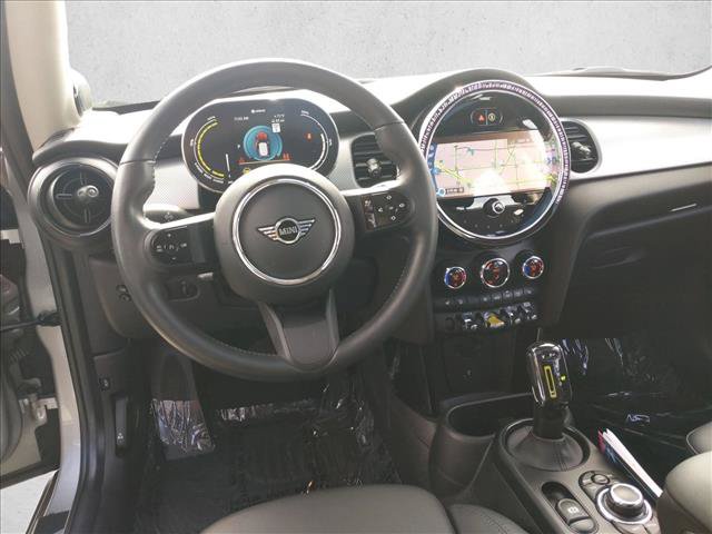 Certified 2024 MINI Cooper SE FWD image 18