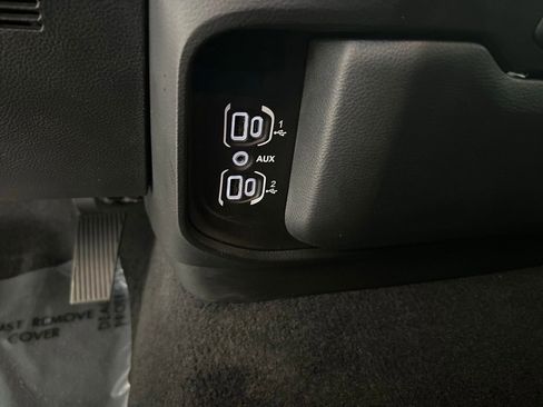 Used 2025 RAM 1500 Tradesman AWD/4WD image 45