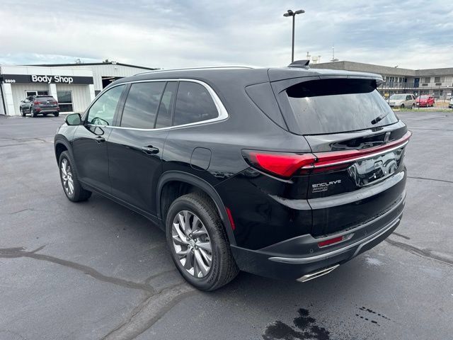 Used 2025 Buick Enclave Preferred FWD image 7