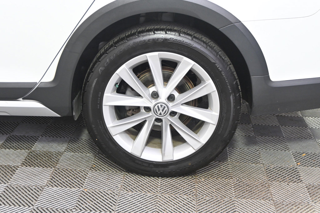 Used 2019 Volkswagen Golf Alltrack SE AWD/4WD image 20