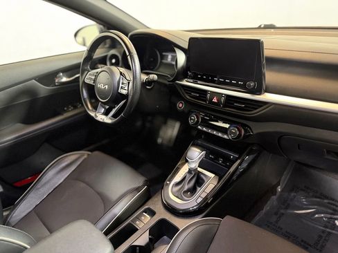 Used 2023 Kia Forte GT-Line w/ GT-Line Premium Package FWD image 10