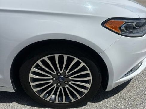 Used 2018 Ford Fusion Titanium AWD/4WD image 4