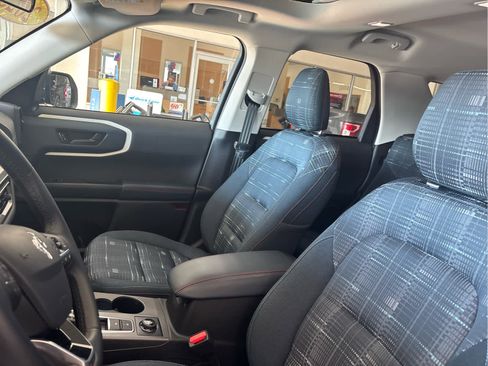 Used 2025 Ford Bronco Sport Heritage w/ Convenience Package image 17