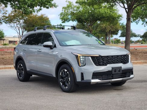 New 2026 Kia Sorento S w/ S Panoramic Sunroof Package image 3