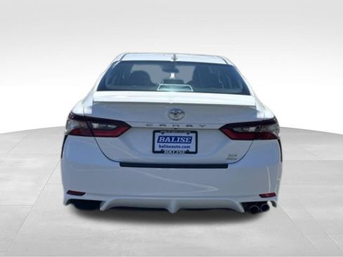 Used 2024 Toyota Camry SE w/ Cold Weather Package AWD/4WD image 4