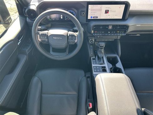 Used 2024 Toyota Land Cruiser Base image 24