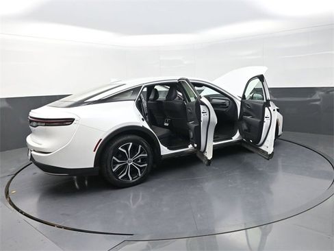 Used 2024 Toyota Crown XLE image 31