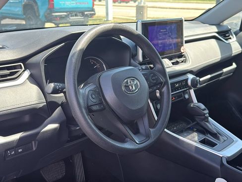 Certified 2025 Toyota RAV4 XLE AWD/4WD image 11