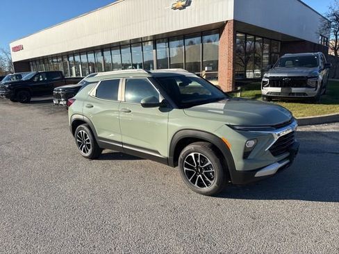 New 2026 Chevrolet TrailBlazer LT w/ LT Cold Weather Package AWD/4WD image 3