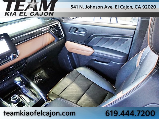 Used 2023 GMC Canyon AT4 w/ AT4 Premium Package AWD/4WD image 26