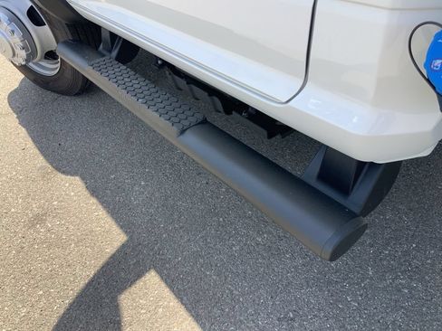 New 2026 RAM 5500 Tradesman w/ Chrome Appearance Group AWD/4WD image 10