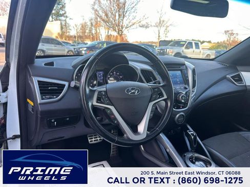 Used 2016 Hyundai Veloster w/ Option Group 02 image 10