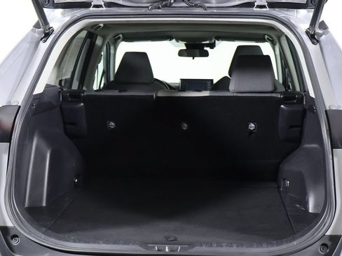 Used 2021 Toyota RAV4 XLE w/ Convenience Package AWD/4WD image 16