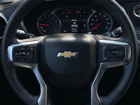 Used 2025 Chevrolet Blazer LT FWD image 12
