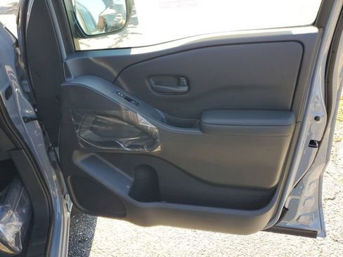 New 2026 Nissan Frontier SV image 31