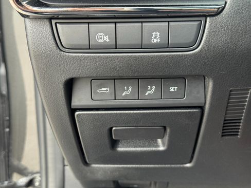 Used 2025 MAZDA MAZDA3 s image 17