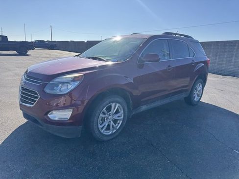 Used 2017 Chevrolet Equinox LT w/ Convenience Package image 3