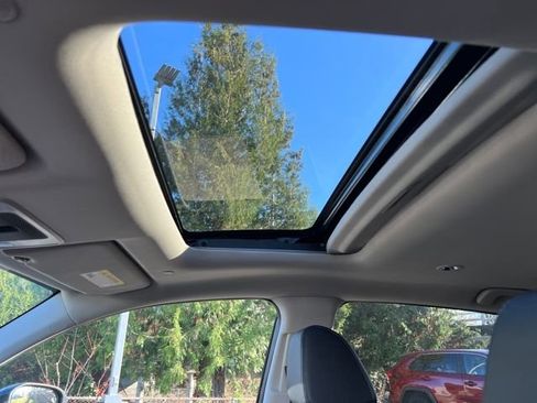 New 2026 Honda HR-V EX-L image 26