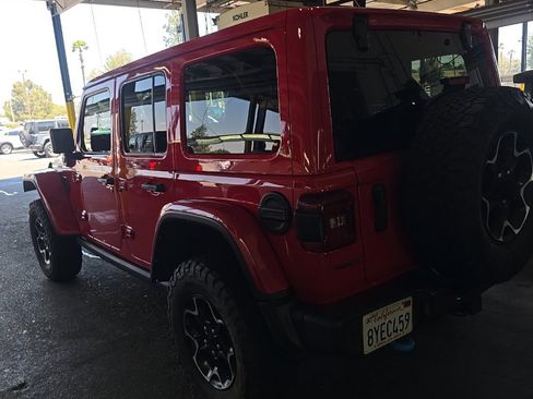 Used 2021 Jeep Wrangler Unlimited Rubicon 4xe w/ Cold Weather Group AWD/4WD image 4