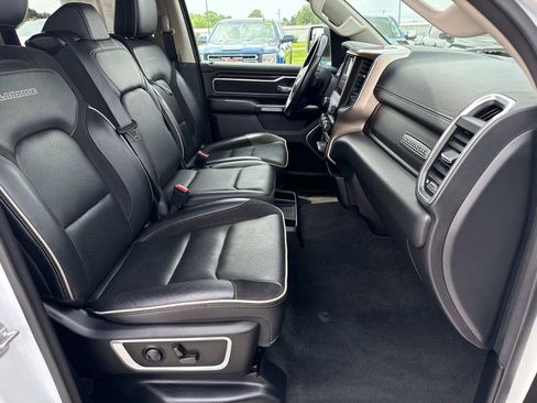 Used 2022 RAM 1500 Laramie AWD/4WD image 18