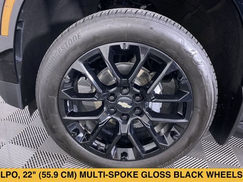 Certified 2025 Chevrolet Tahoe Premier AWD/4WD image 16