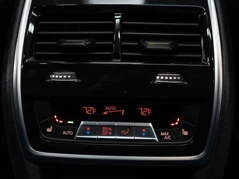 Used 2024 BMW X5 xDrive40i w/ Premium Package image 14