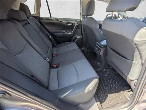 Used 2022 Toyota RAV4 XLE w/ Convenience Package AWD/4WD image 19