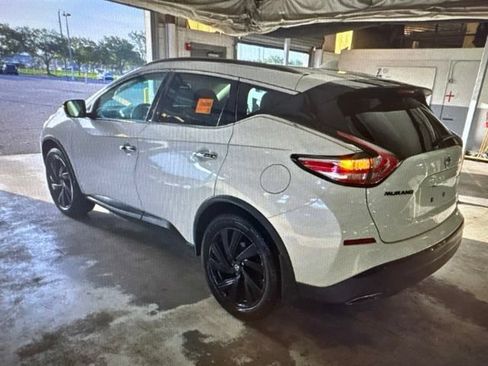 Used 2018 Nissan Murano SL w/ Midnight Edition Package FWD image 2