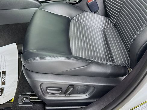 Used 2026 Toyota Corolla XSE FWD image 13