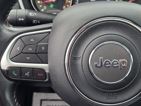 Used 2018 Jeep Compass Latitude w/ Popular Equipment Group image 16