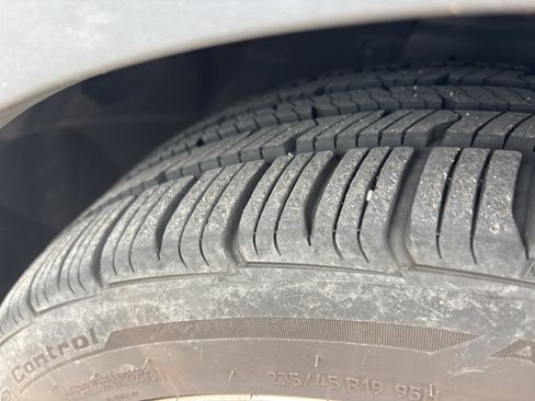 Used 2015 Ford Escape Titanium AWD/4WD image 10